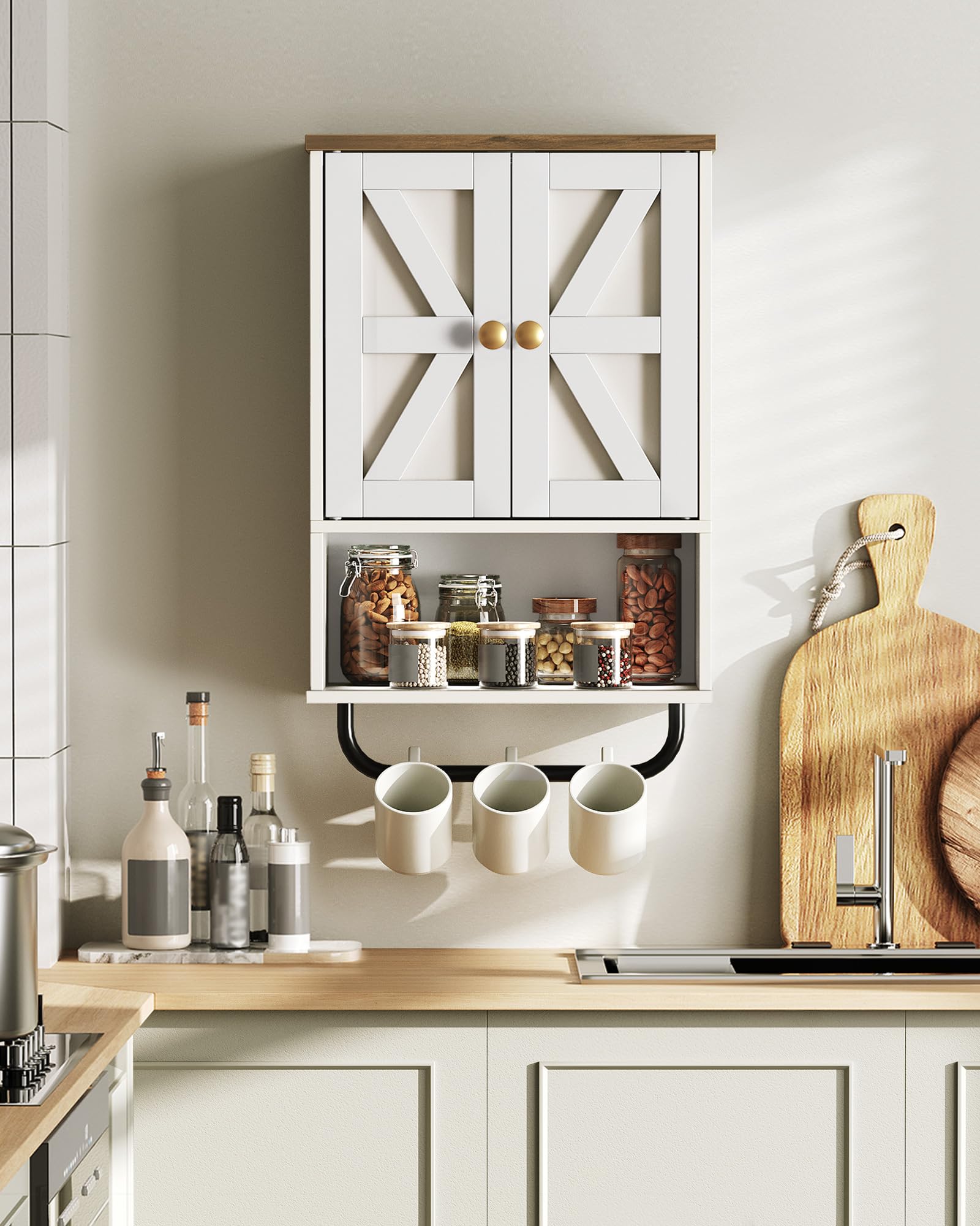 CHOEZON cabinet includes towel bar for fast drying.
