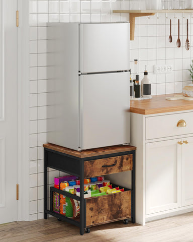 CHOEZON End Table with storage enables tidy beverage and snack organization.