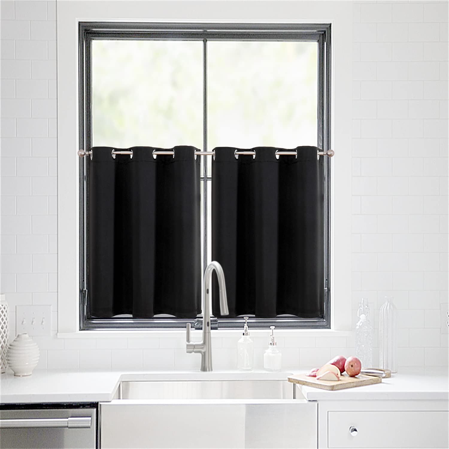 ChrisDowa thermal insulated curtains darken rooms for restful sleep
