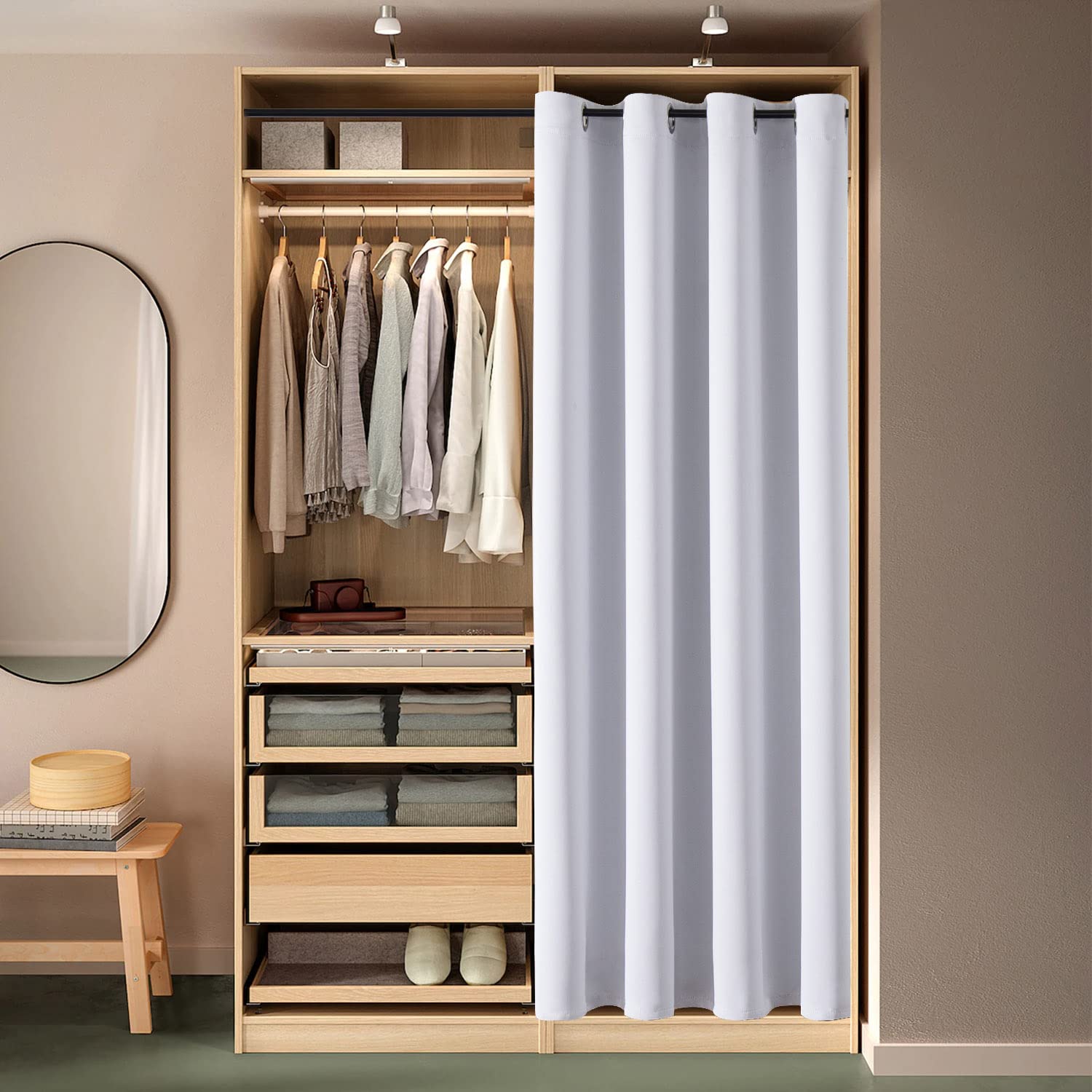 ChrisDowa energy-saving curtain reduces heat transfer in various seasons.