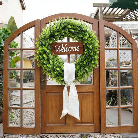 Foldable design of ChrisXiao wreath eases seasonal storage