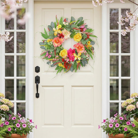 ChrisXiao centerpiece wreath highlighting floral base for table styling