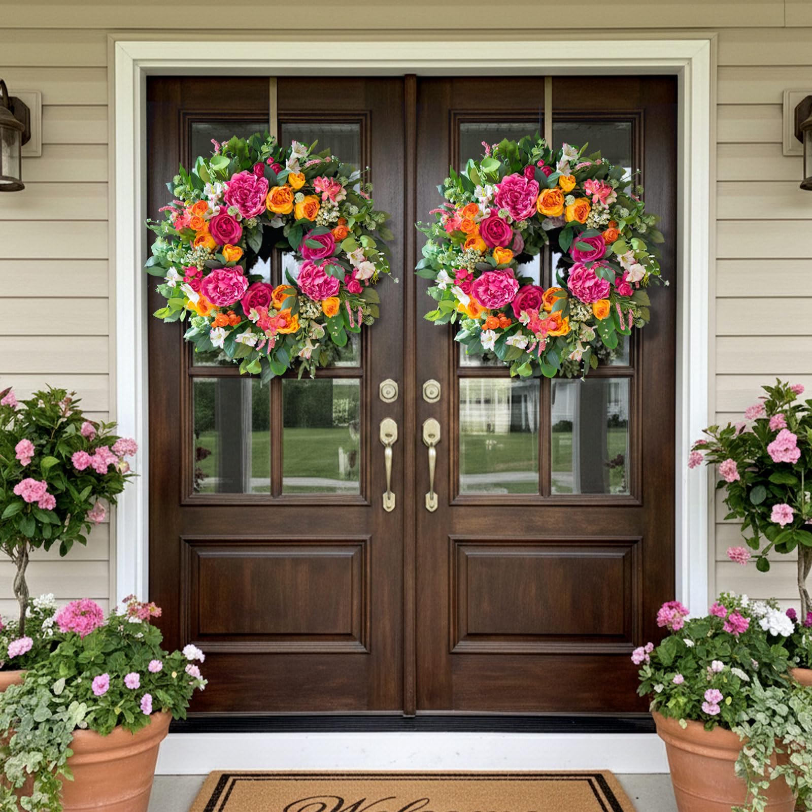 CHvista 24-inch wreath size makes a bold seasonal statement at entryways.