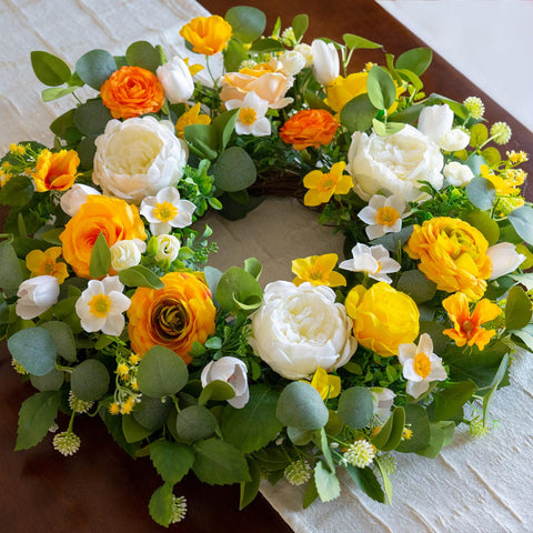 Gift-ready CHvista wreath ideal for housewarmings or celebrations.