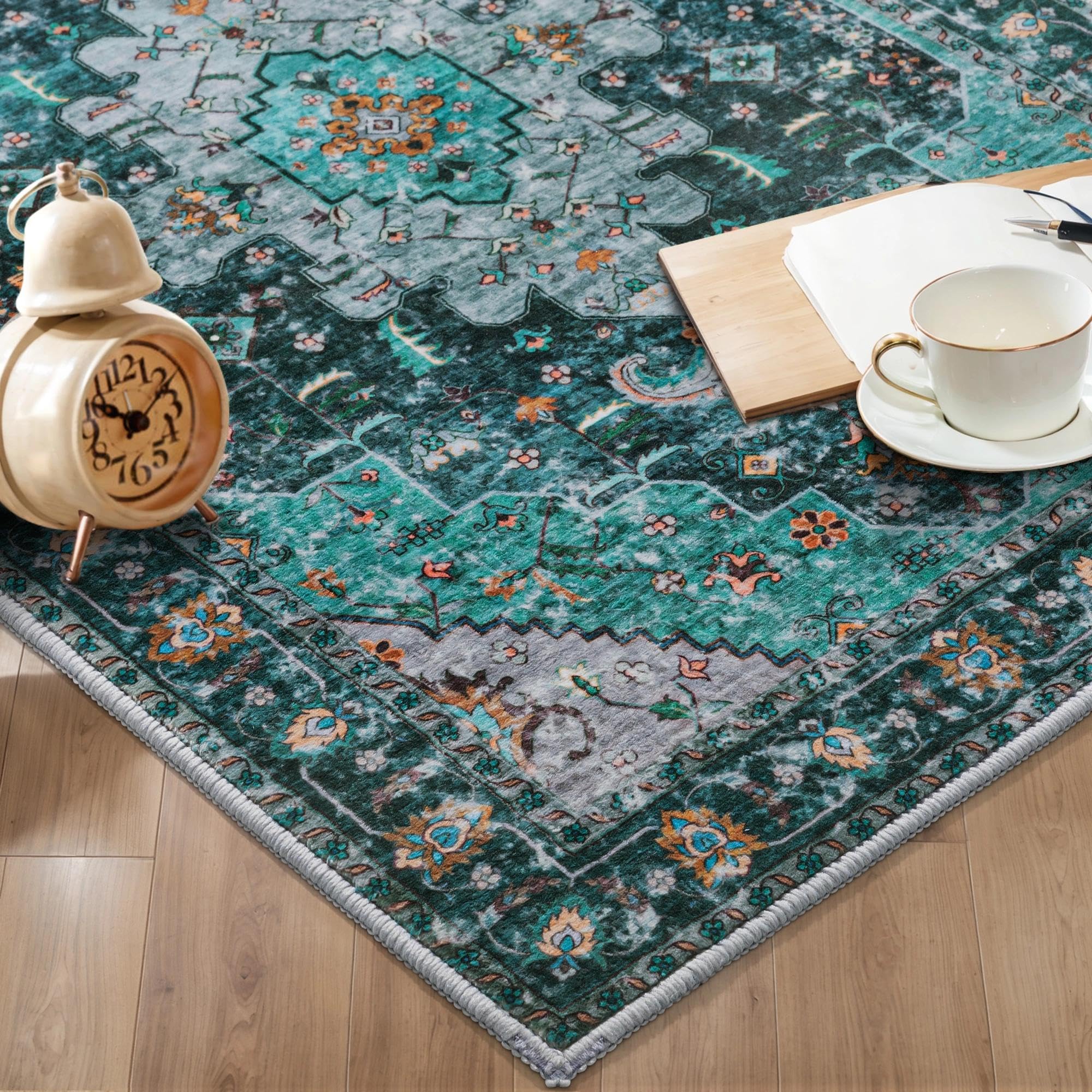 Ciicool family-friendly rug suitable for kids and pets.