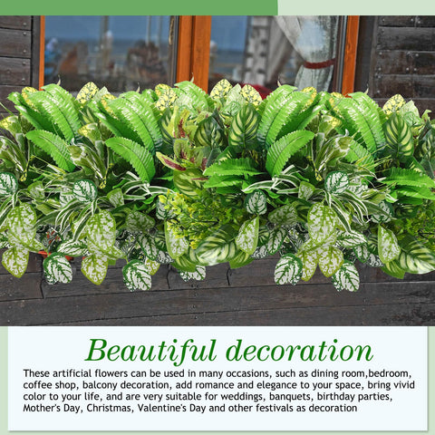 Cindeer outdoor-safe greenery withstands wind and rain for entryways.