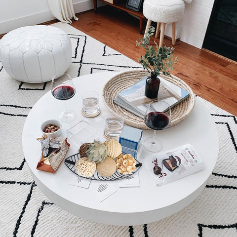 CIR OASES mixed brown woven balls suit bowls and vases.