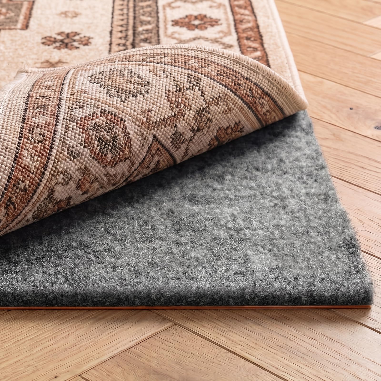 Cizistom felt layer protects carpets and floors from daily wear