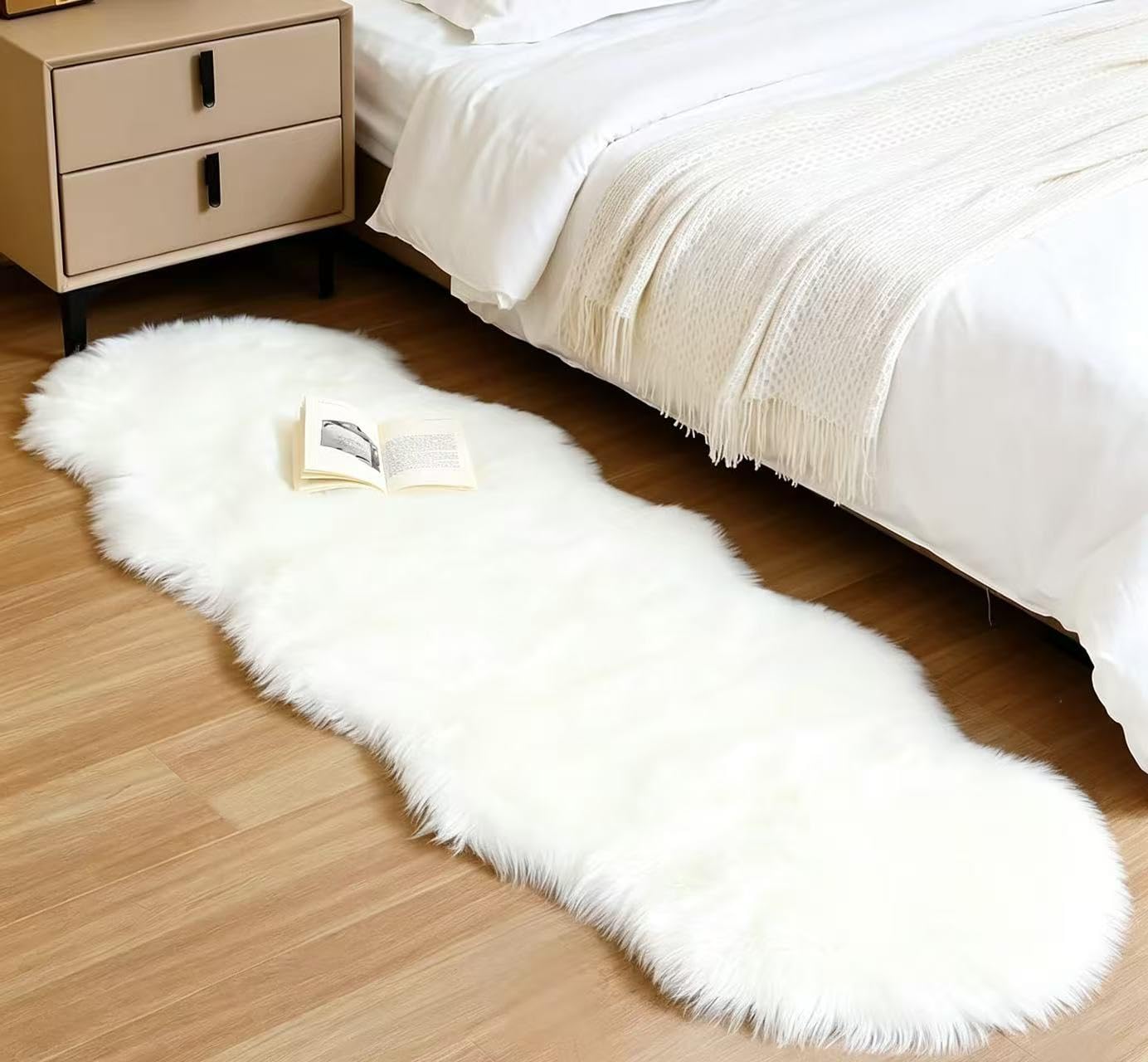 CKLZSAY anti-slip back layer keeps rug in place on floors.