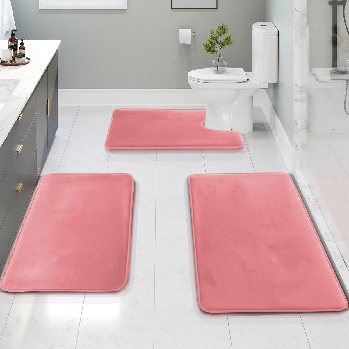 Clara Clark small 17x24 rug with plush velvet surface for foot comfort.