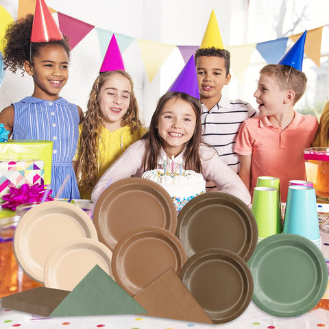 CMUSKO woodland napkins forest-print soft and absorbent for convenient cleanup.