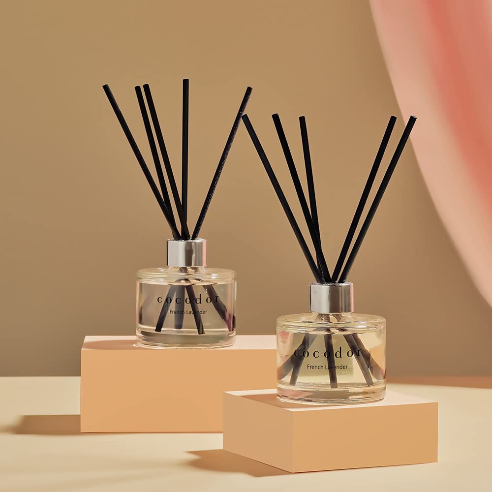 Cocodor Signature Reed Diffuser Mandarin Citrus Note captures bright, uplifting mood.