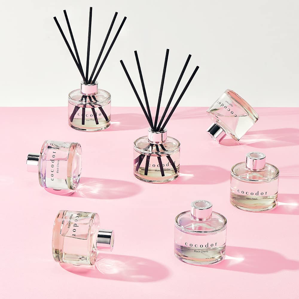 Cocodor Signature Reed Diffuser Set reeds enable adjustable scent diffusion for personalized ambiance.