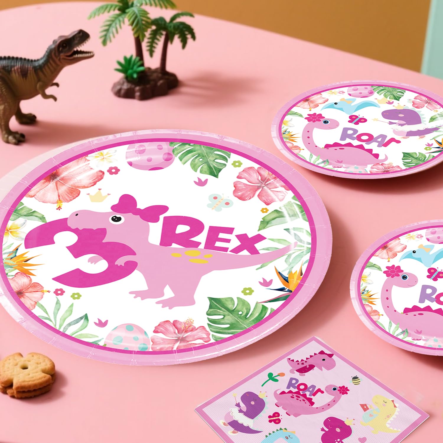 Cocomigo all-in-1 partyware for 25 guests supports quick setup.