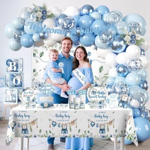 Cocomigo balloon boxes create dimensional accents that simplify table scattering.
