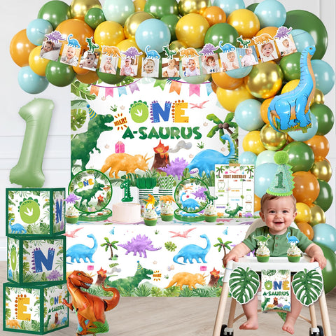 Cocomigo One a Saurus cups and napkins for quick, coordinated setup