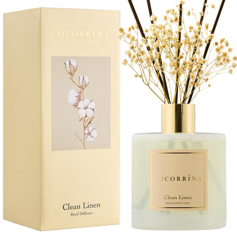 COCORRÍNA Clean Linen diffuser bottle with crisp notes for a fresh space.