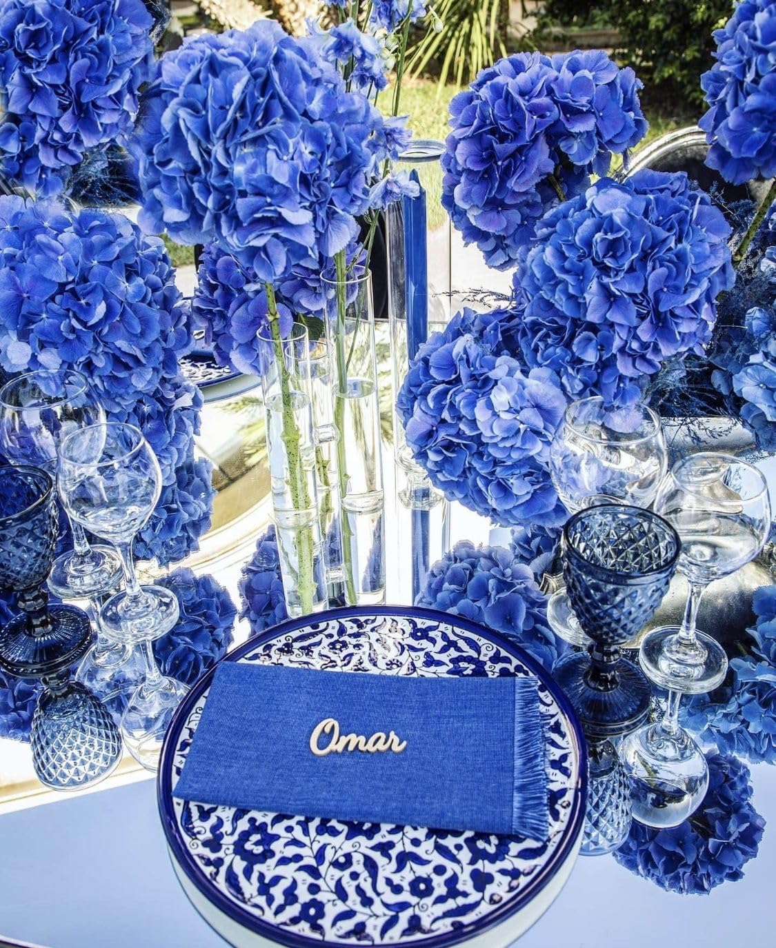 Coferset Hydrangea detailed petal texture highlights lifelike realism for events.
