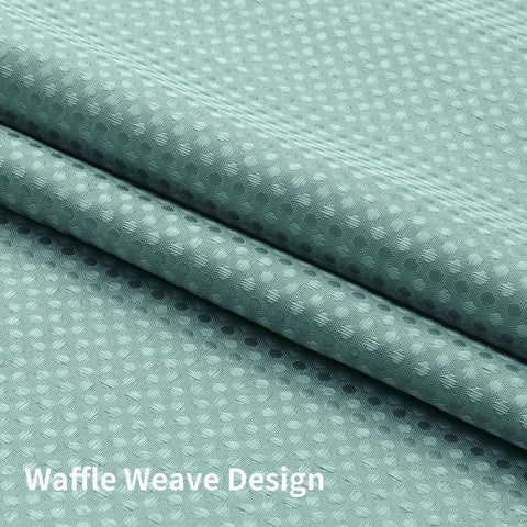Colorful Star double-sided waterproof liner stops leaks from reaching fabric.