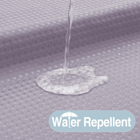 Colorful Star water-repellent fabric helps water roll off quickly.