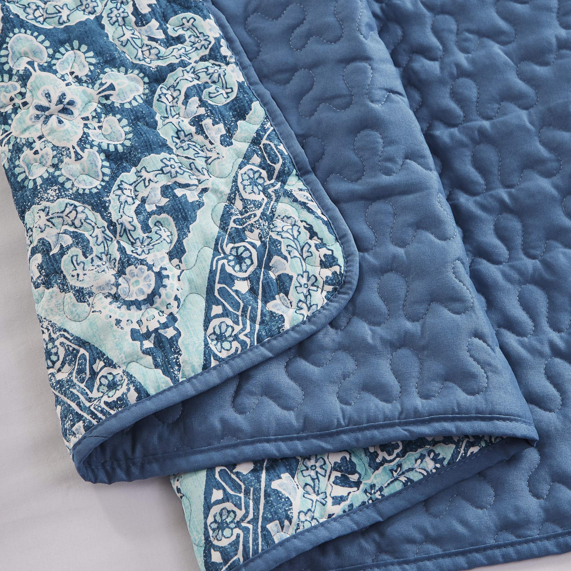 Care instructions for Gloria quilt set: machine wash cold, gentle cycle