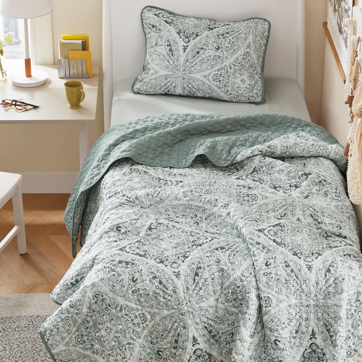 Comfort Spaces Gloria quilt twin top view with boho medallion pattern for cozy warmth.