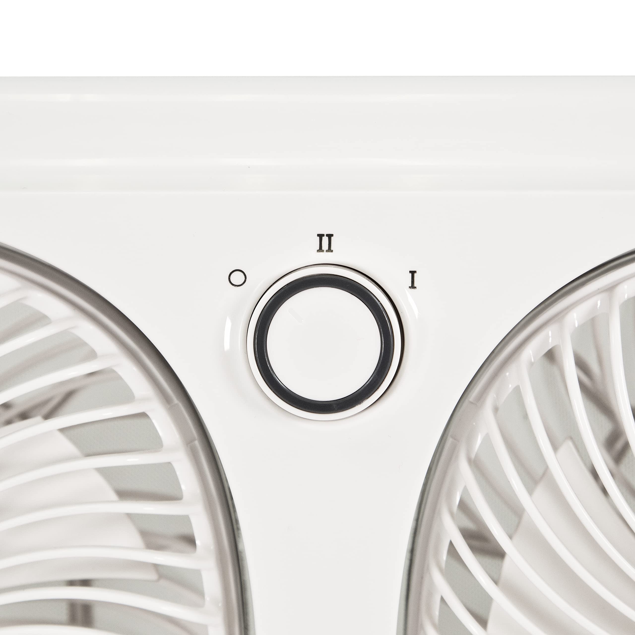 Comfort Zone dual-head airflow with independent direction control.