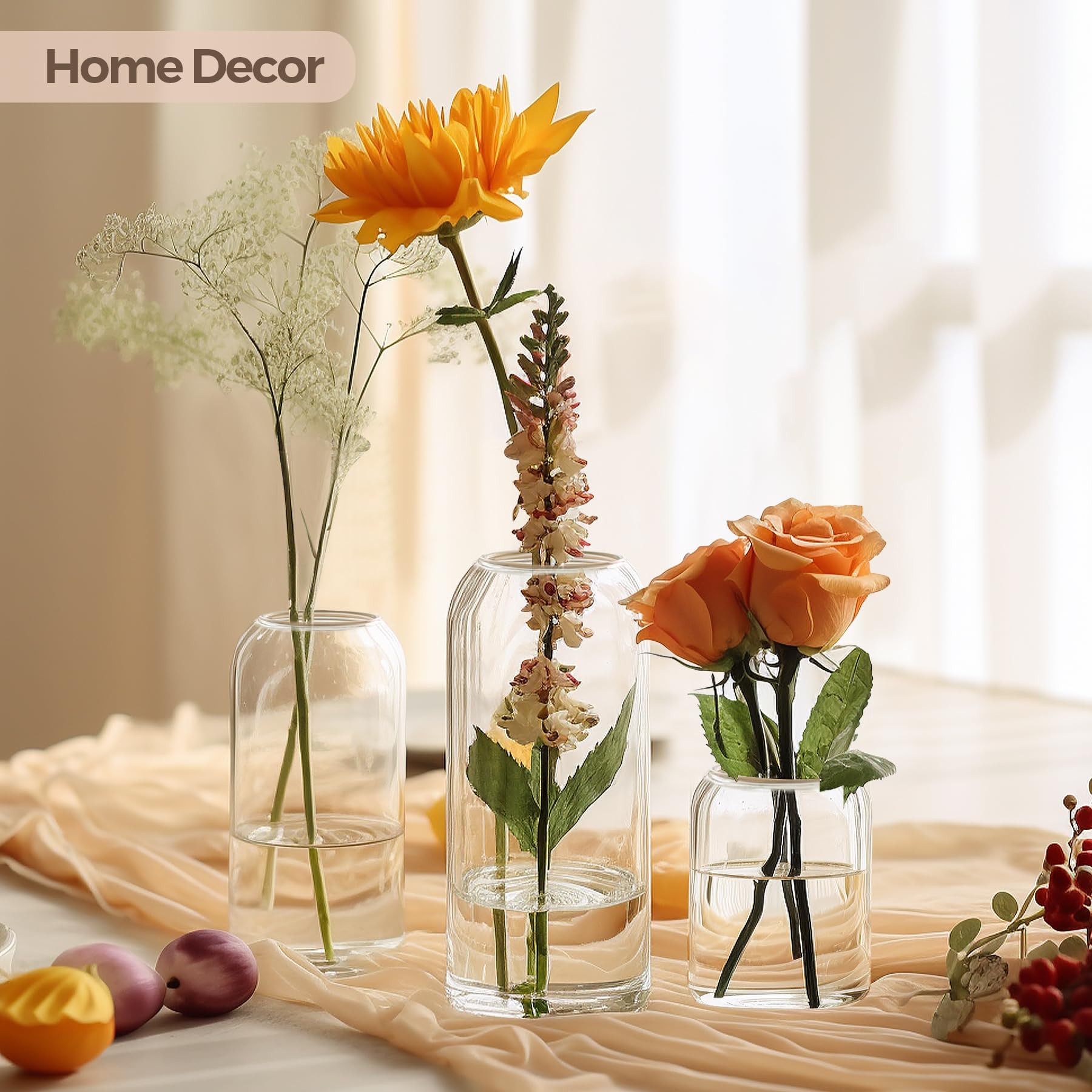 ComSaf bud vase narrow-mouth clear, ideal for compact arrangements on tables.