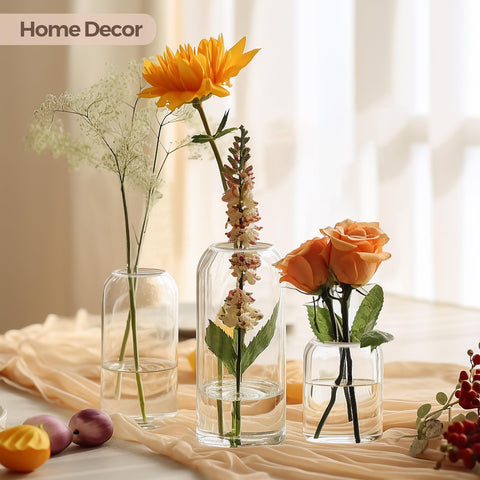 ComSaf bud vase narrow-mouth clear, ideal for compact arrangements on tables.