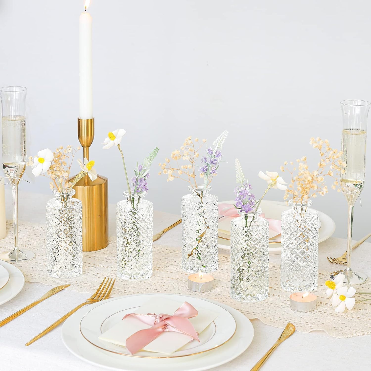 ComSaf clear mini vase – compact decor piece for shelves and desks.