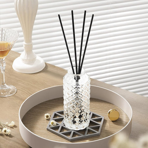 ComSaf vintage-style bud vase – perfect for seasonal arrangements.
