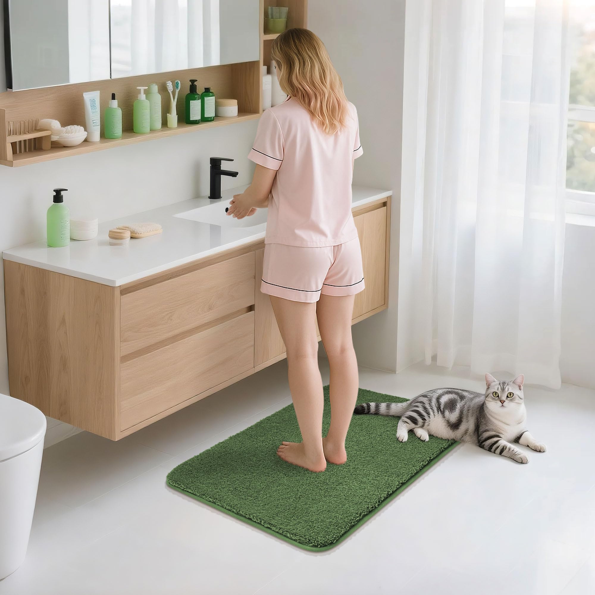 COSY HOMEER water-absorbent bath mat keeps floors dry.