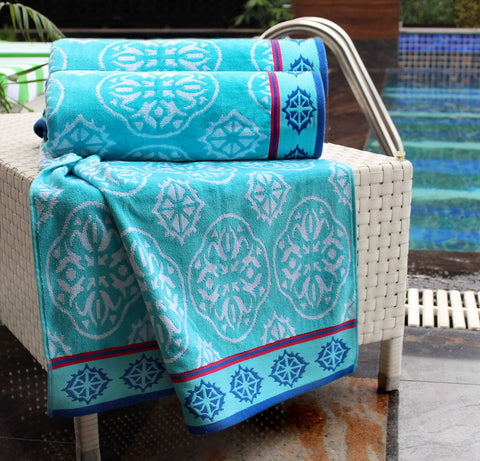 Machine washable and dryer safe for easy maintenance