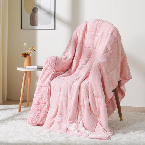 Cottonblue weighted blanket edge stitch detail adds durability and polish