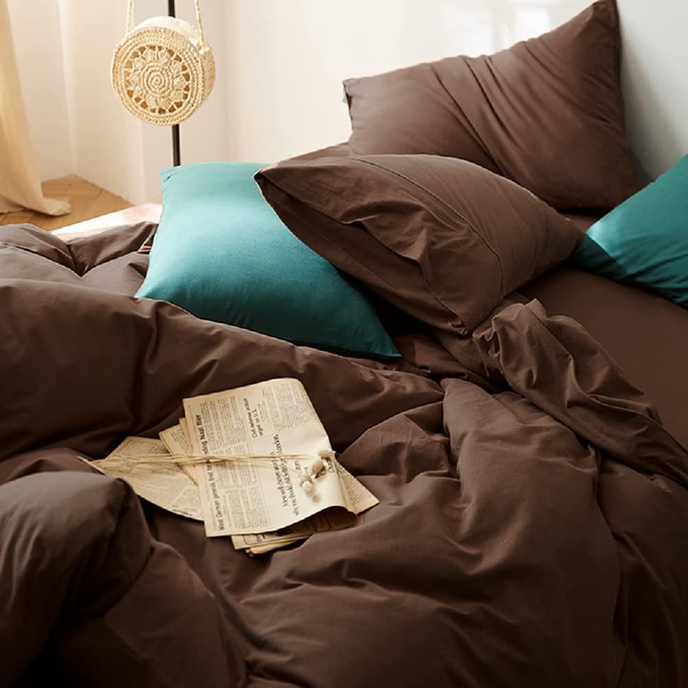 CoutureBridal corner ties keep duvet in place for smooth bedding