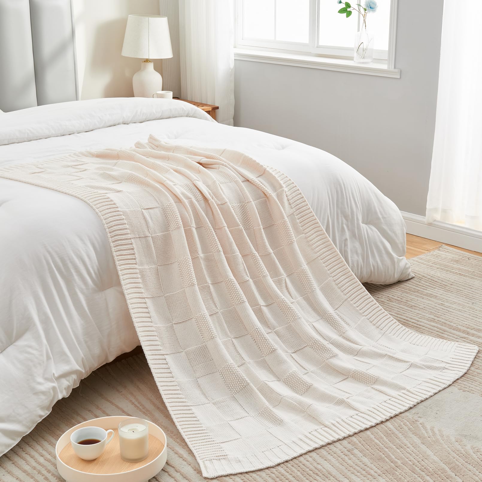 CozeCube easy-care acrylic throw stays soft after machine washing.