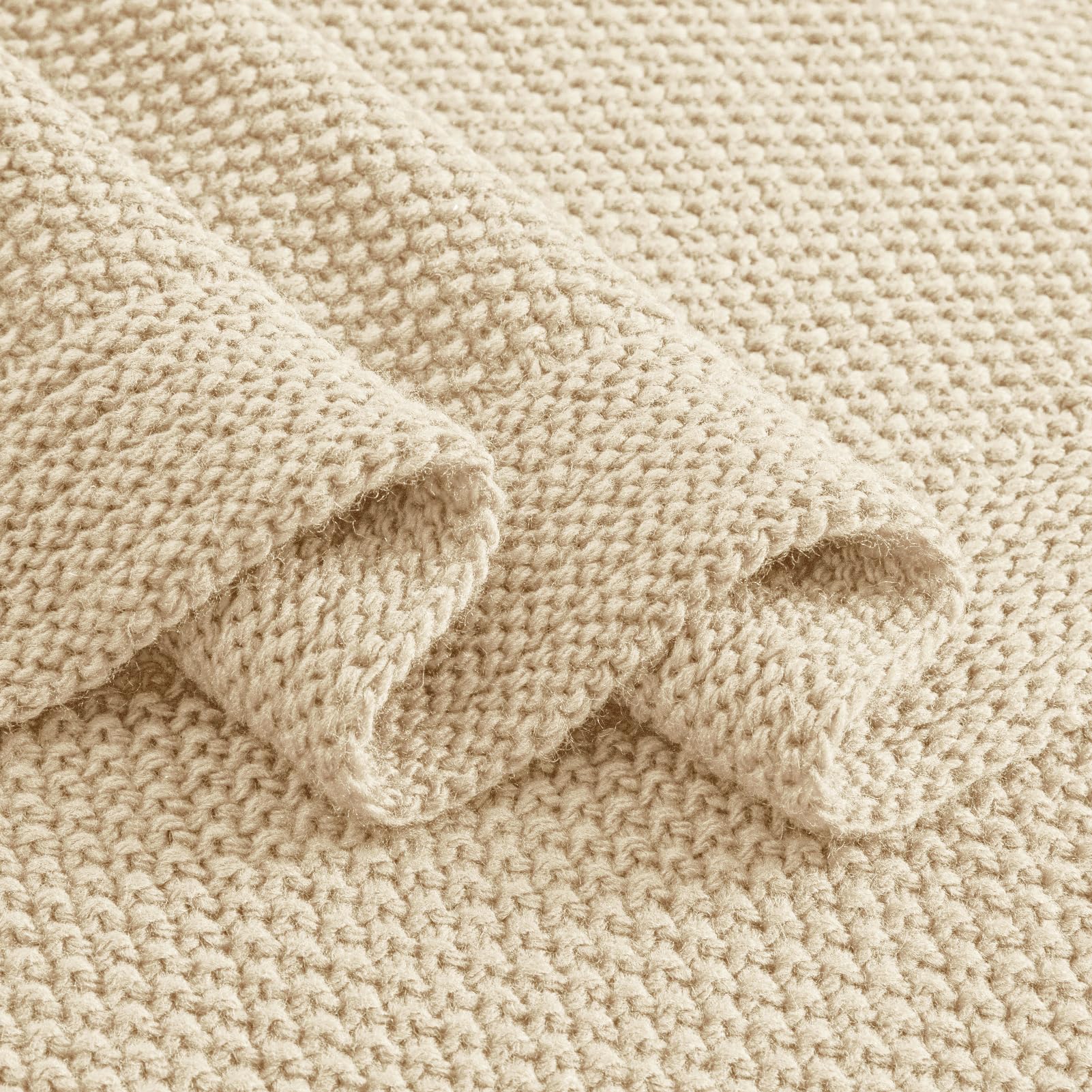CozeCube machine-washable throw makes upkeep easy for busy homes.