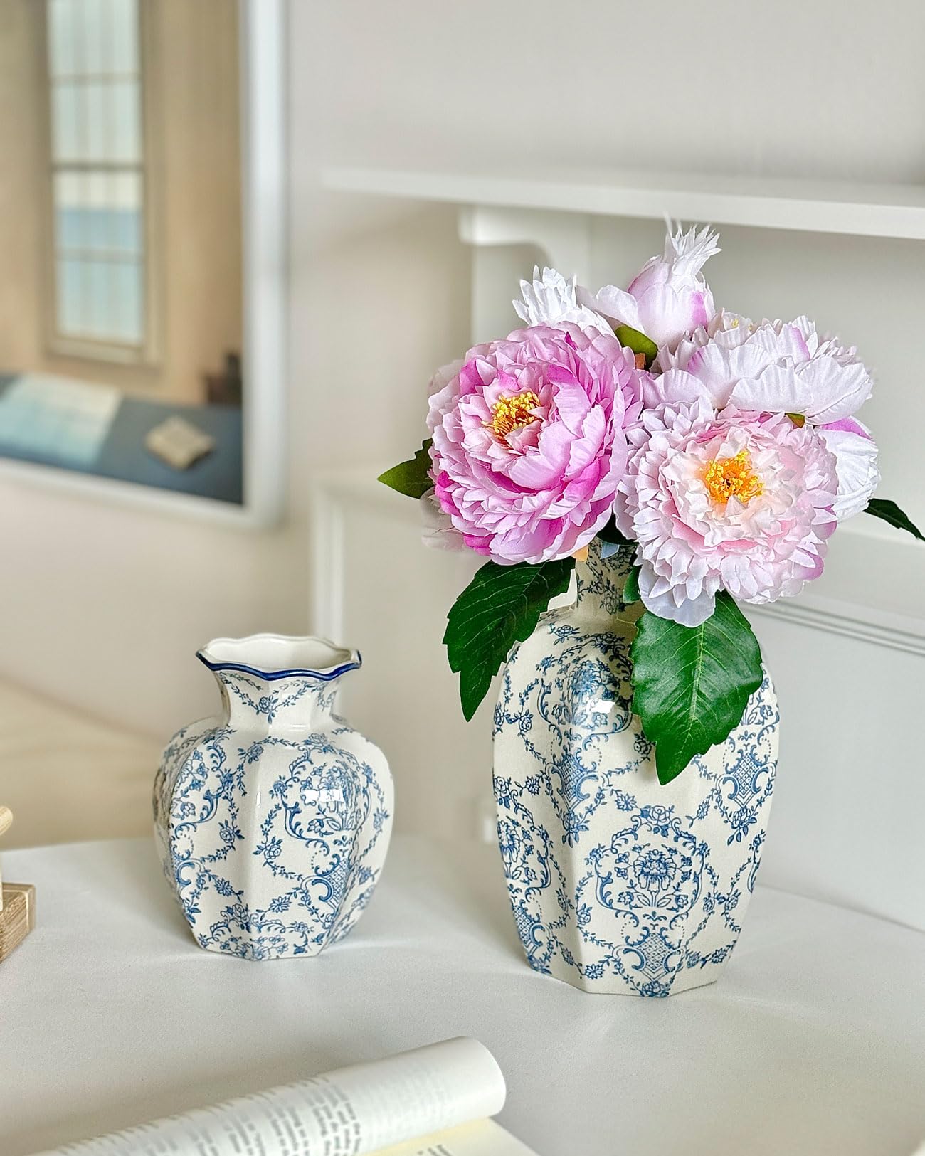 COZLIV Vintage Blue Ceramic Vase on dining table as a striking centerpiece.