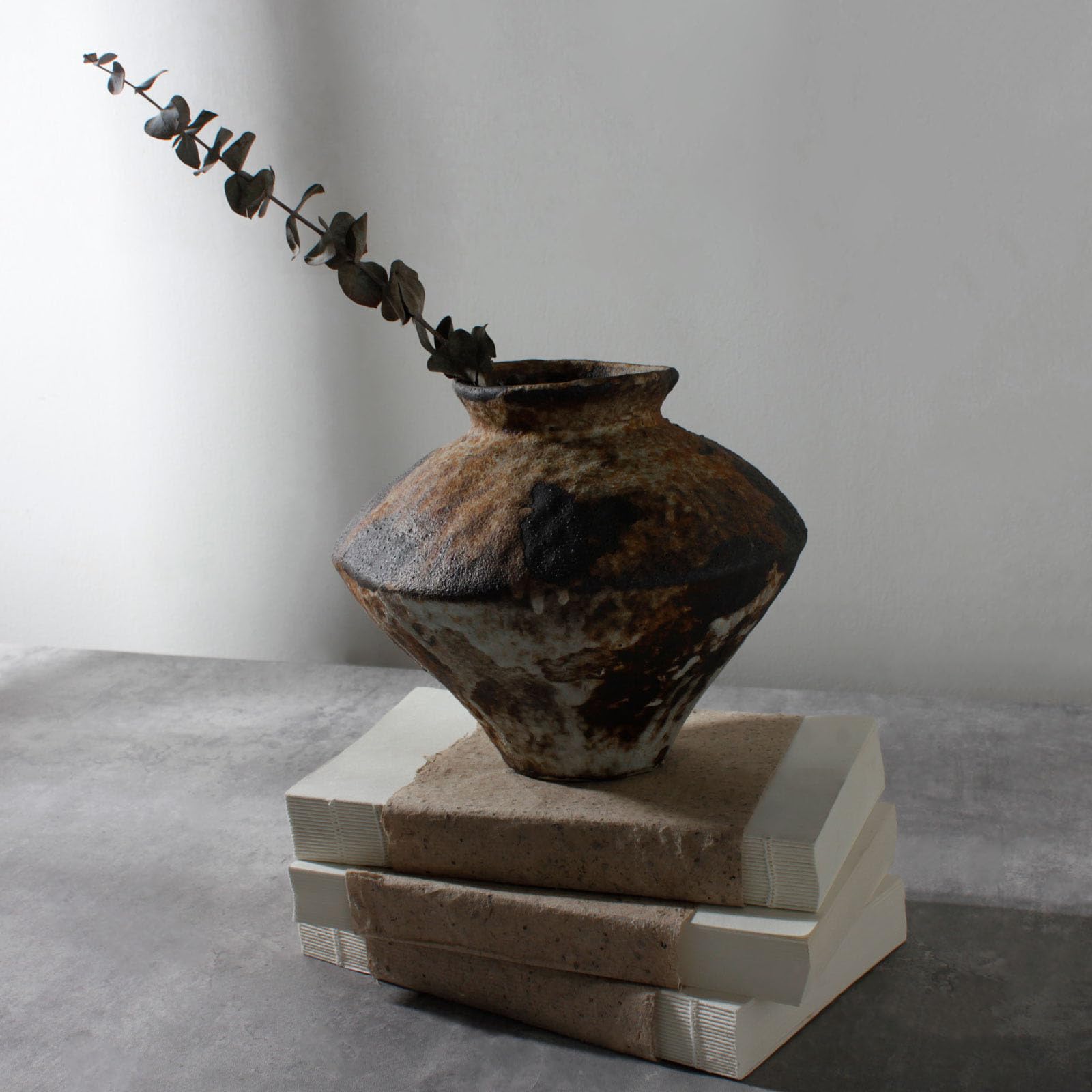 COZLIV wabi sabi pottery vase tabletop for a calm shelf display