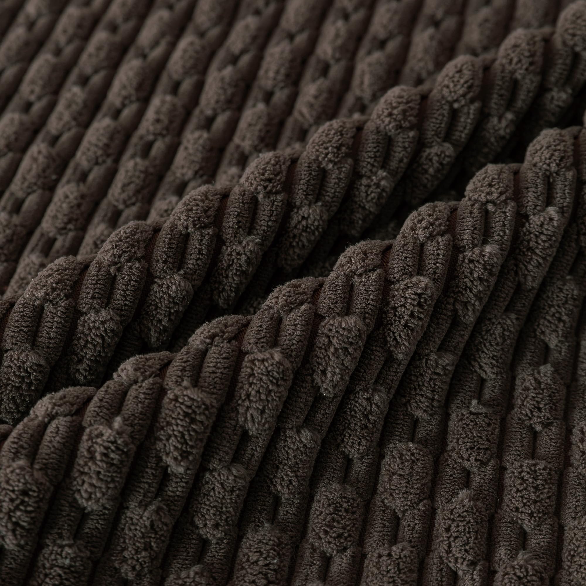 Cozoomy 18x18 corduroy texture adds warmth to living spaces.