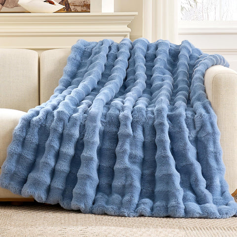 Cozy Bliss bubble throw back-side highlights rich texture for stylish warmth