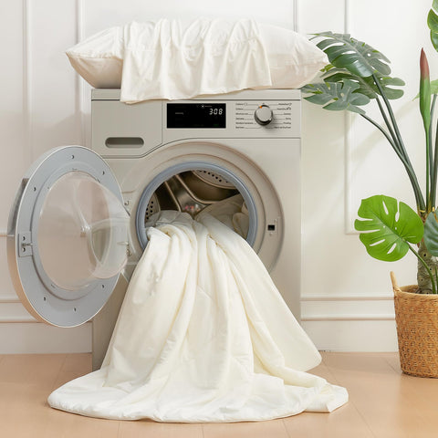 Cozy Bliss cooling comforter with machine-washable label for easy care