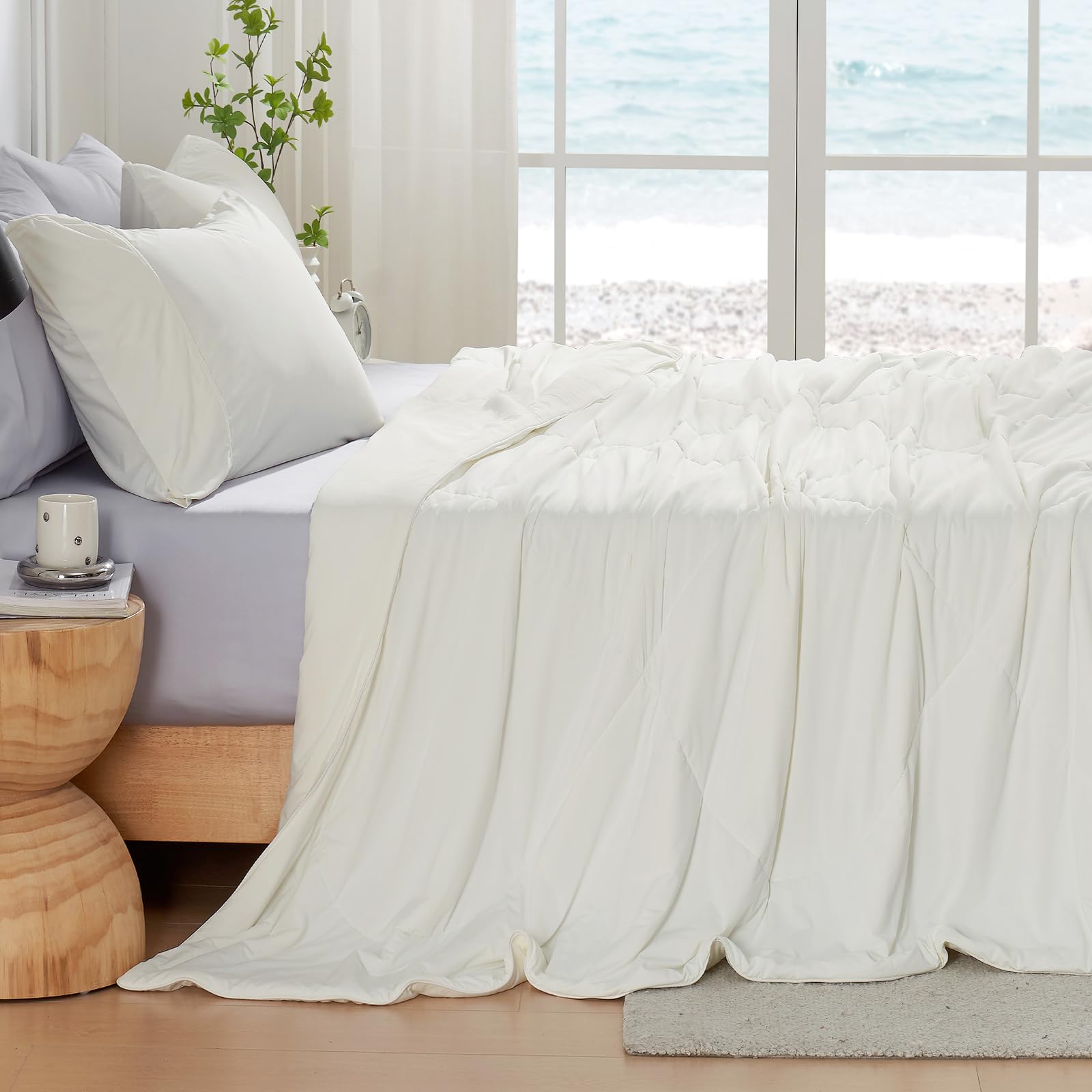 Cozy Bliss cooling comforter stitching detail for durability and even fill