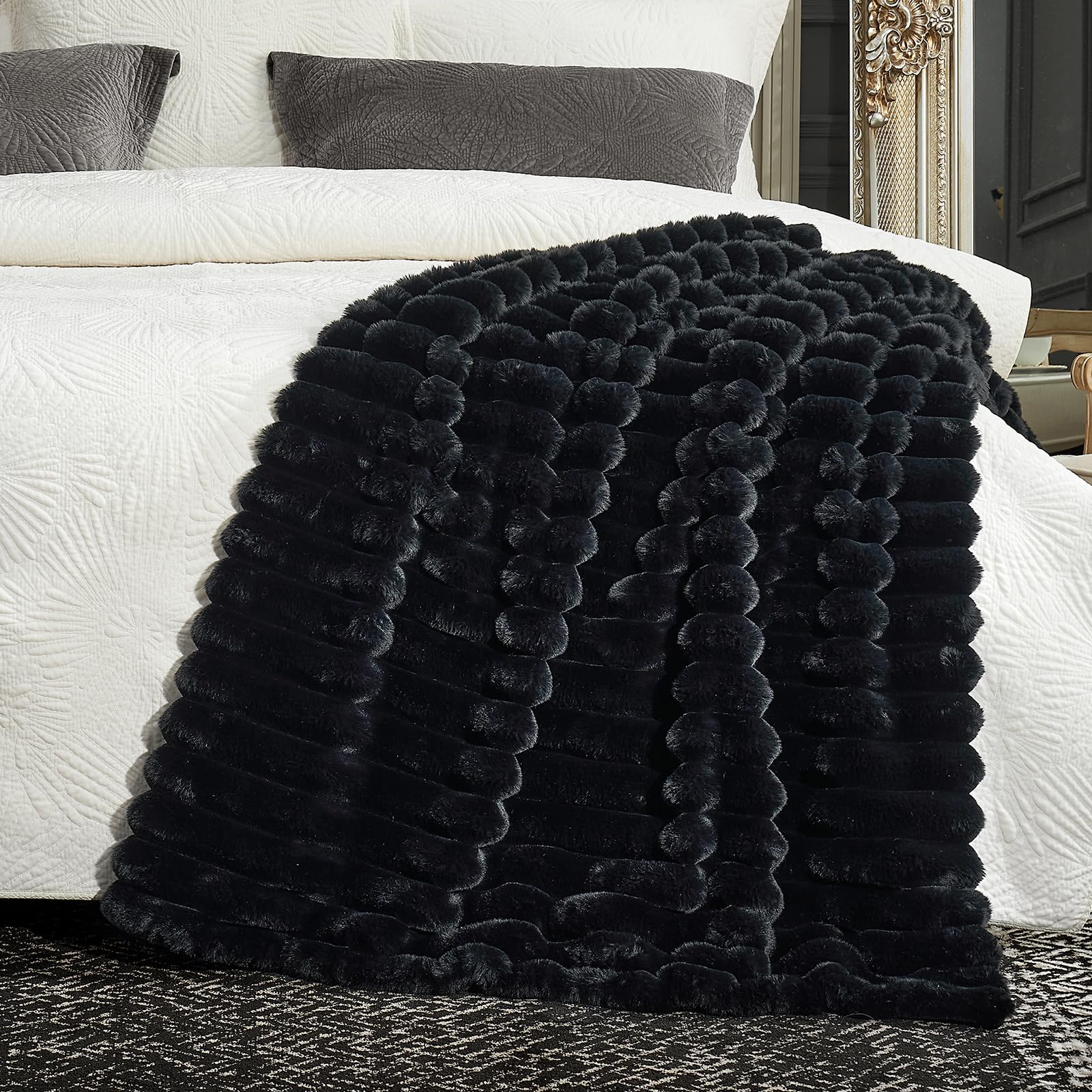 Lightweight yet plush blanket from Cozy Bliss enhances living spaces.