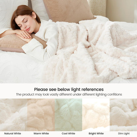 Cozy Bliss creates a luxurious living room ambiance