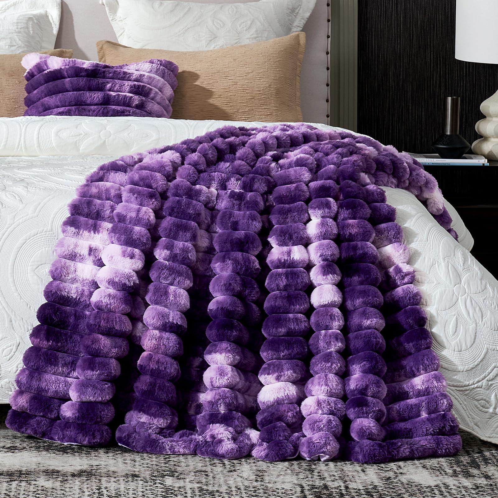 Machine-washable Cozy Bliss faux fur blanket simplifies care.