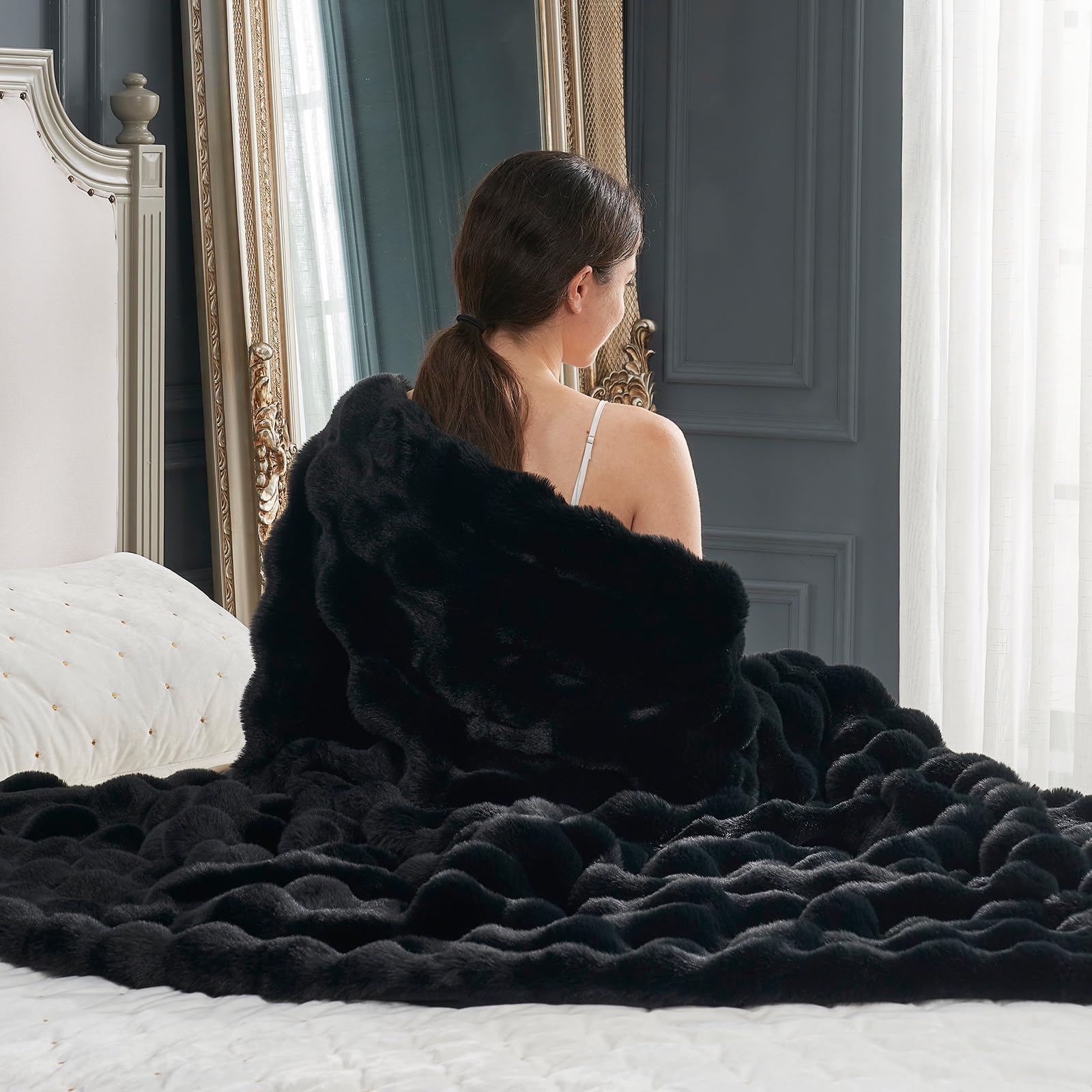 Cozy Bliss micromink fleece inside delivers silky softness and easy care.