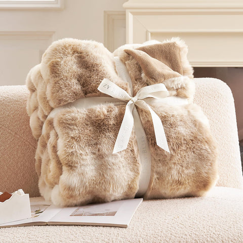 Cozy Bliss micromink inside for ultra-soft comfort on both sides.