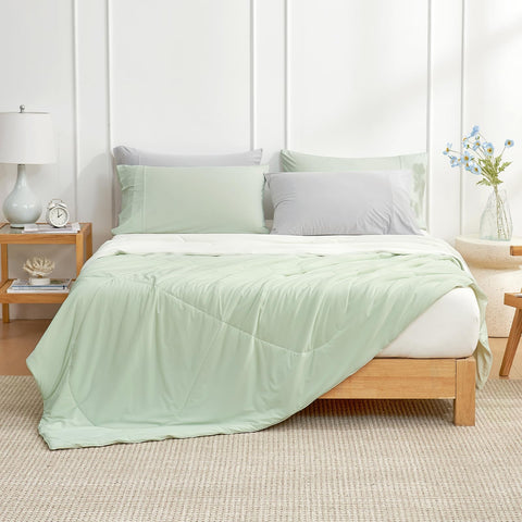 Cozy Bliss Q-Max fabric close-up showing rapid heat absorption and moisture evaporation