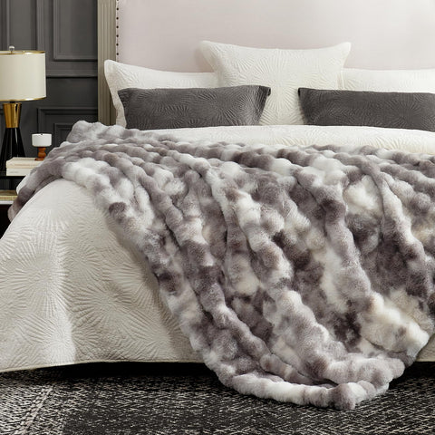 Cozy Bliss Tie-dye taupe color complements modern room aesthetics.